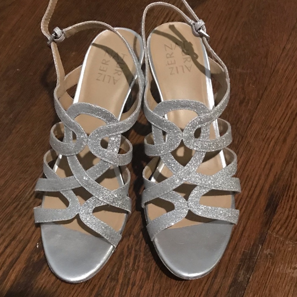 Naturalizer Strappy heels EUC